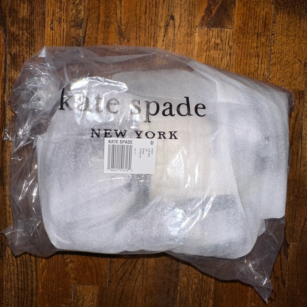 Kate Spade shaggy dog - Picture 2 of 5